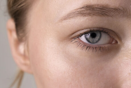 close-up-portrait-woman-with-hydrated-skin